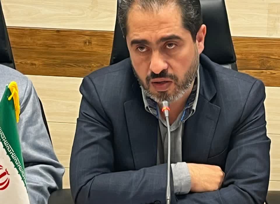 عملکرد ضعیف مدیران دستگاهای اجرای رودبار باز صدای پورحضرت فرماندار رودبار را در ششمین جلسه شورای اداری درآورد: نحوه برخورد برخی از مدیران با نیروهای انسانی سبب خروج پرسنل از شهرستان شده است/از مدیران و مسئولانی که در مراسمات ملی و مذهبی مشارکت ندارند گلهمندم