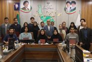 استاندار گیلان از رتبه‌های برتر کنکور استان تجلیل کرد
