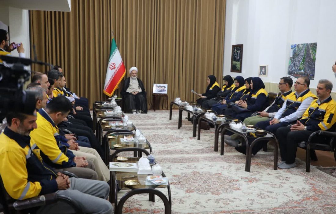 قدردانی آیت‌الله فلاحتی از تلاش‌های جهادی کارکنان پست گیلان / تأکید بر پیوند خدمات پستی با دانش‌بنیان