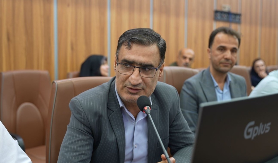 سال‌هاست اداره کل آموزش و پرورش گیلان حیاط خلوت نمایندگان مجلس شده است / هرگونه تغییر و تحول و هر تصمیمی باید فقط با نظر شخص مدیرکل آموزش و پرورش باشد / از مدیرانی که به فکر مردم و منابع انسانی سازمان خود هستند، حمایت می‌کنیم / نوسازی مدارس باید همسو با مدیرکل آموزش و پرورش باشد